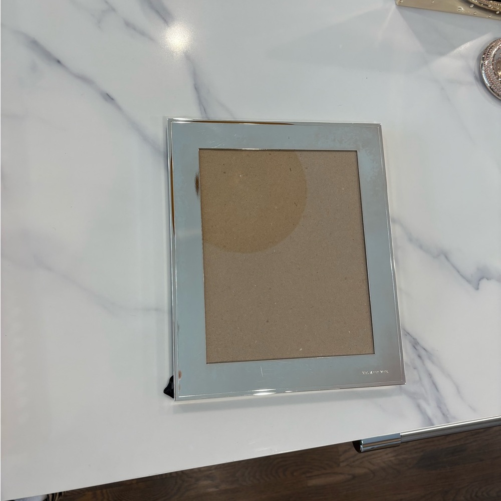 Kate Spade New York Elegant Lennox Silver Plated 8x10 Picture Frame